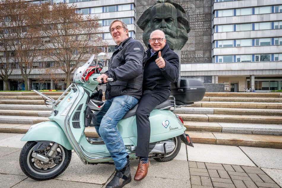 Bernd Rippert und Oberbürgermeister Sven Schulze (54, SPD).