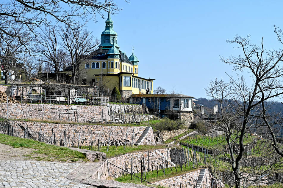 Das Spitzhaus in Radebeul zählt zu einem der vielen Sehenswürdigkeiten im Elbland.