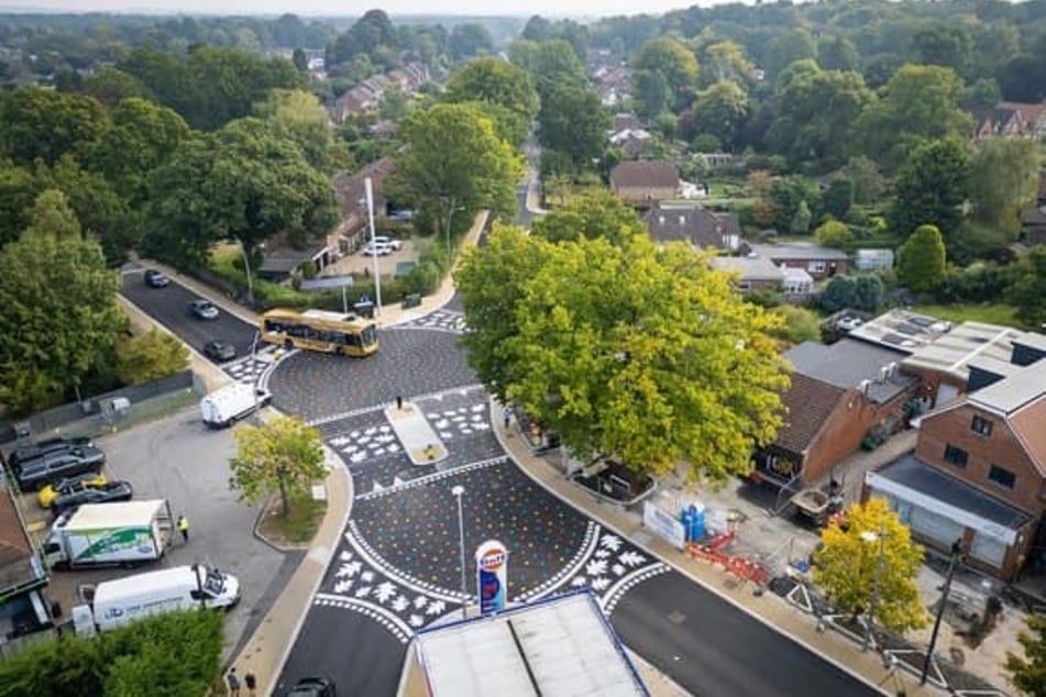 An der California Crossroads Kreuzung wurde jahrelang geplant. Nun ist sie fertig.