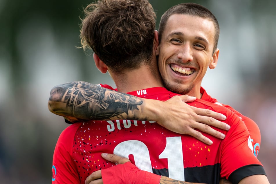 Darko Churlinov (21, r.) wird in dieser Saison wohl nicht mehr das VfB-Trikot tragen.
