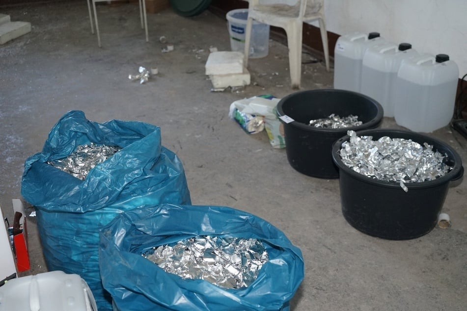 Ein Blick in das illegale Drogenlabor.