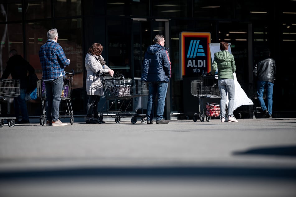 Wenn das Projekt gut angenommen wird, plant die Stadt Köln, das "Feierabend-Parken" auch auf anderen Supermarkt-Parkplätzen umzusetzen. (Symbolbild)