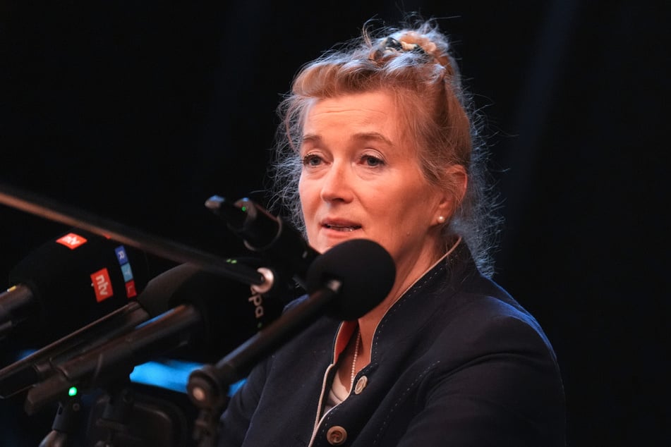 Dr. Kirsten Tönnies musste die Ergebnisse alleine vorstellen - und geriet ins Schwimmen.