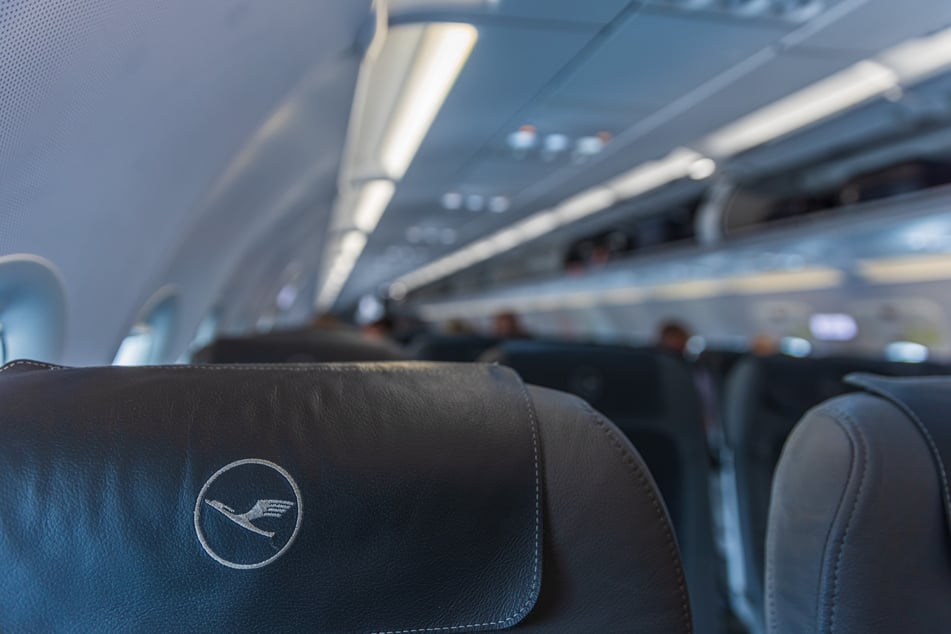 Lufthansa: Panik und viele Fragezeichen bei Lufthansa-Flug: Pilot trifft gewagte Entscheidung kurz vor Landung