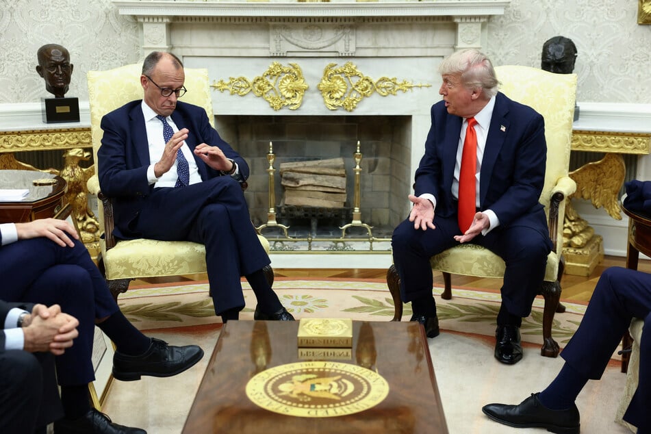 Trump goes on bizarre Biden autopen rant while hosting German chancellor