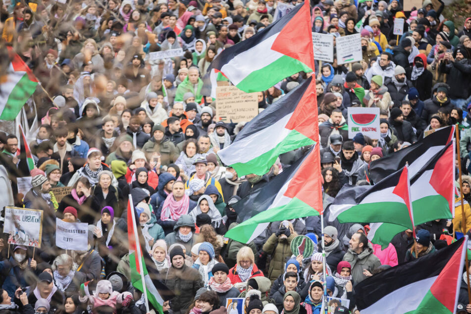 Polizei prüft Verbot: Pro-Palästina-Demo an Silvester in Neukölln geplant
