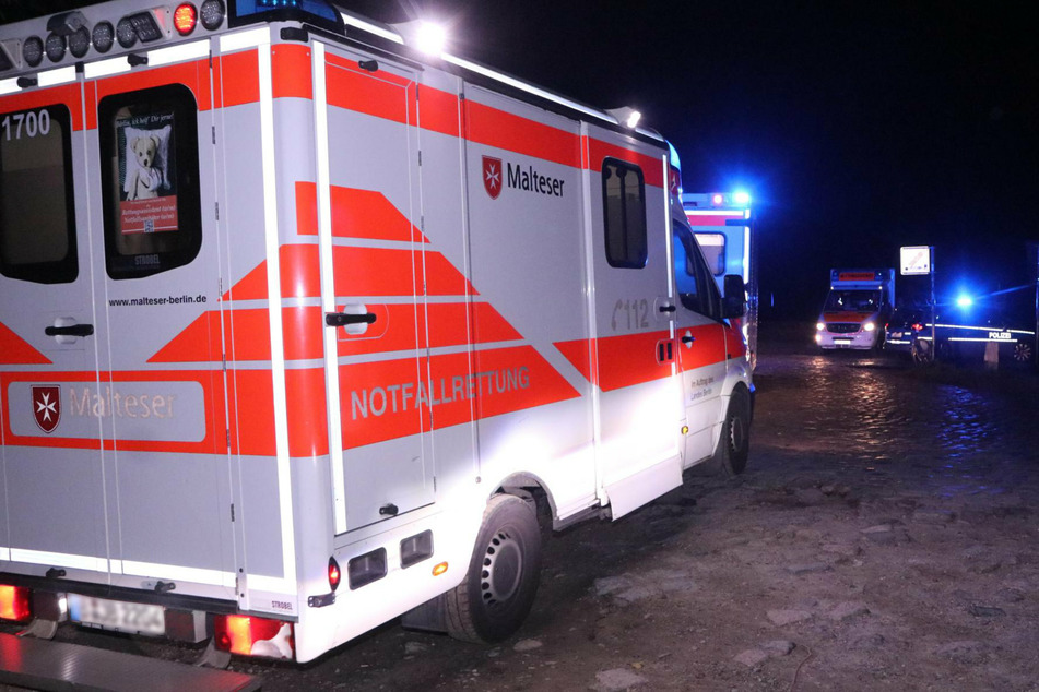 Rettungskräfte brachten den 18-Jährigen in die Intensivstation eines Krankenhauses