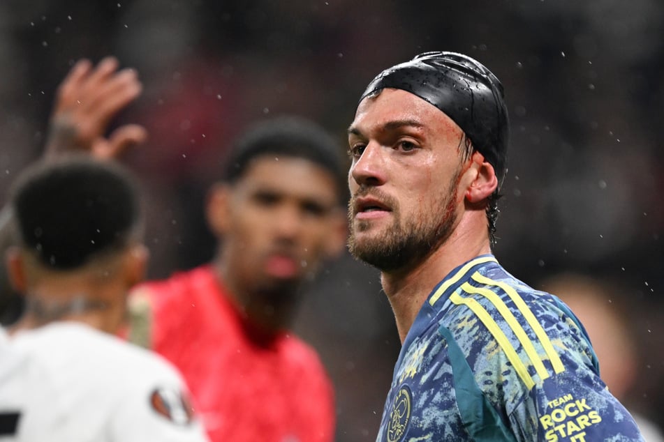 Daniele Rugani (30) trug auf dem Platz plötzlich eine schwarze Schwimmhaube.