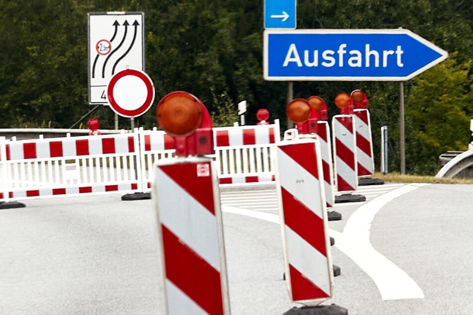 Die A671 wird das Wochenende über zwischen Hochheim-Süd und Gustavsburg voll gesperrt. Diverse Umleitungen werden empfohlen. (Symbolbild)