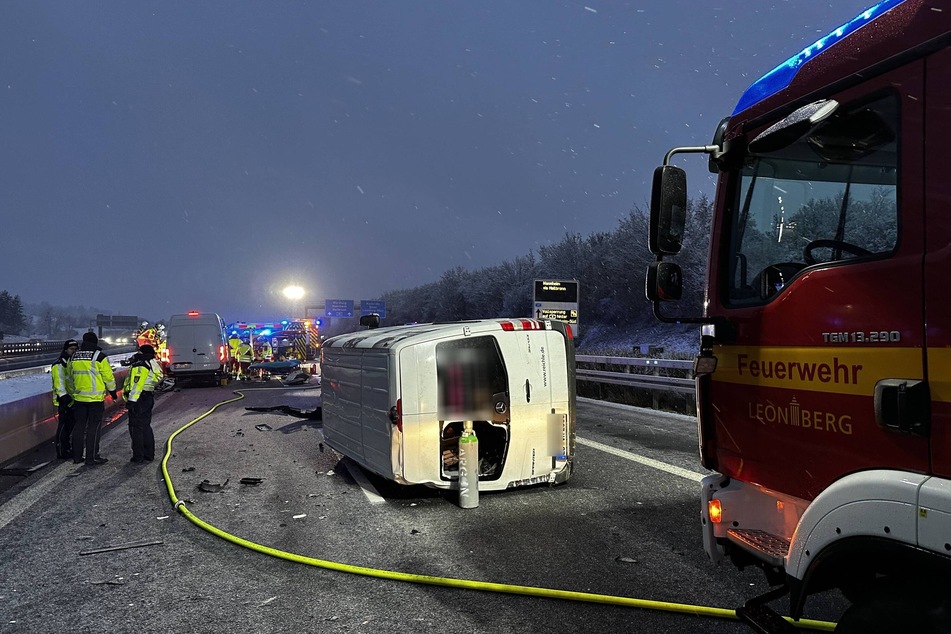 Ein umgestürzter Sprinter behinderte die Strecke in Fahrtrichtung Karlsruhe.