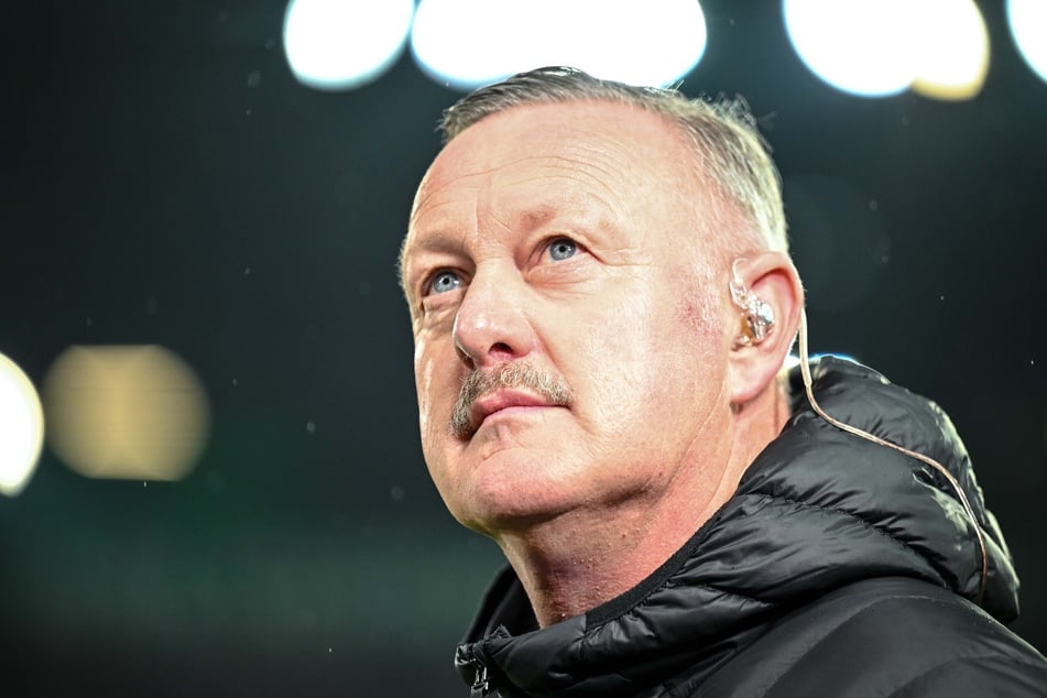 Borussia Mönchengladbachs Sportchef Roland Virkus (58) stattete Florian Neuhaus vor zwei Jahren mit einem stattlichen Gehalt aus, viel hat der Klub davon aktuell aber nicht.