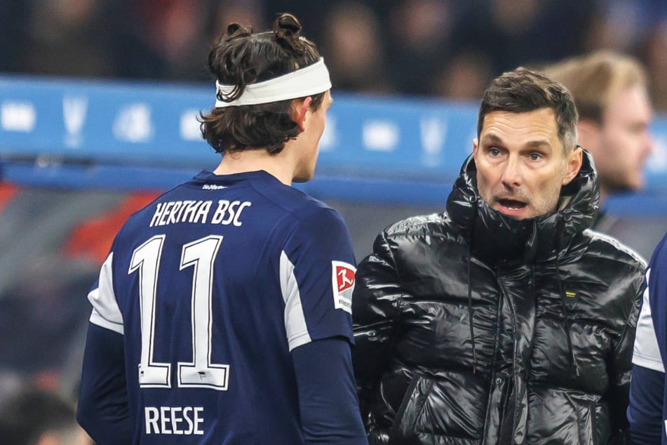 Hertha-Coach Stefan Leitl (r.) konnte nur in der letzten Viertelstunde auf seinen Star Fabian Reese bauen.