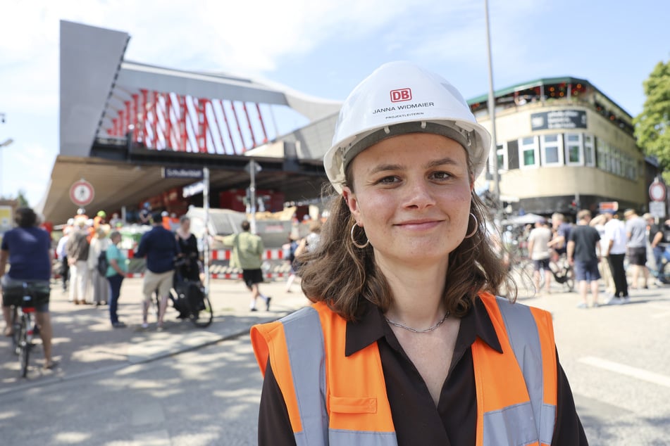Janna Widmaier, Projektleiterin DB InfraGO, ist bisher zufrieden mit dem Verlauf der Arbeiten.