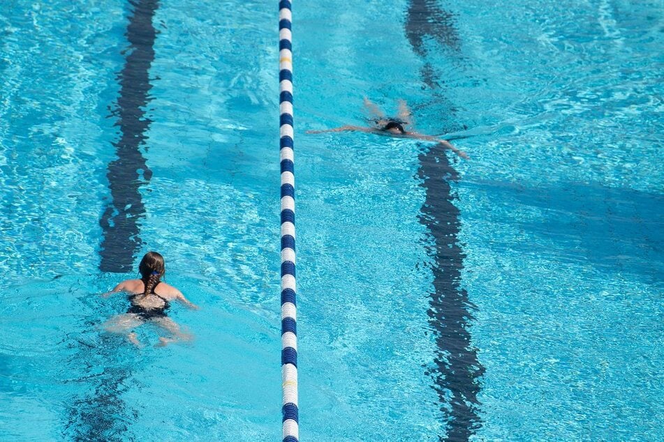 Während die Freibäder in Stuttgart öffnen, schließen die Hallenbäder in der Landeshauptstadt ihre Tore.