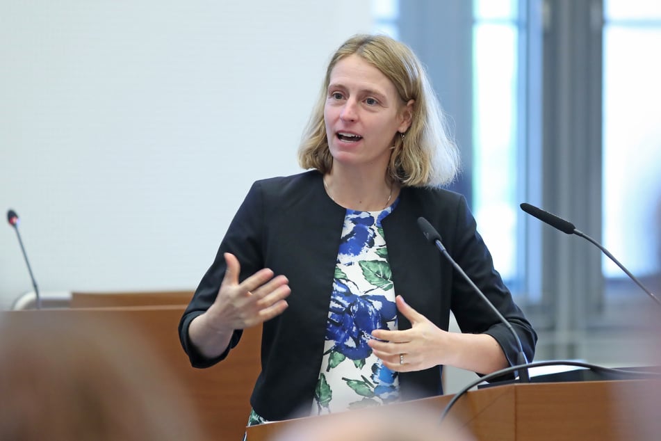 Linken-Fraktionschefin Franziska Riekewald warb in der Ratsversammlung für das Vorhaben.