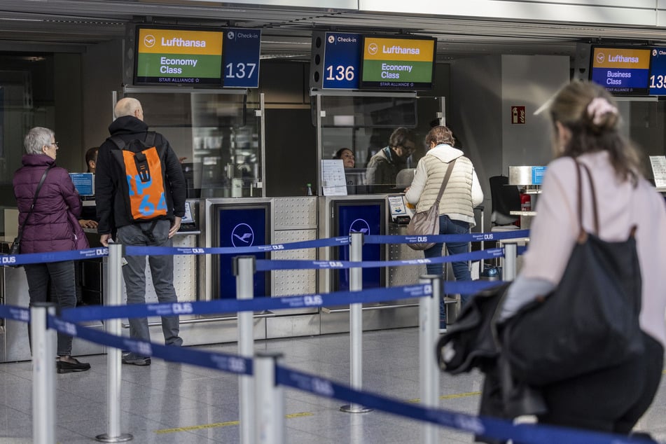 Lufthansa-Chaos: Ausfälle und Verspätungen auch in Düsseldorf und Köln/Bonn
