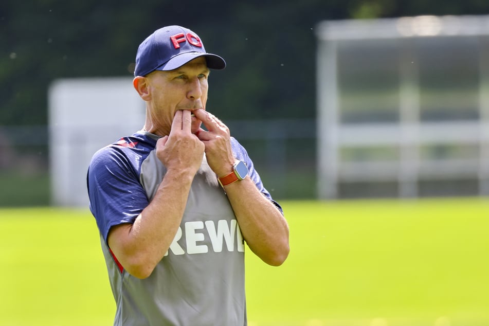 Für FC-Trainer Gerhard Struber (47) zählt nur Leistung. Der Coach der Kölner erwartet laut Sportboss Christian Keller (45), dass sich Waldschmidt noch steigert um von Beginn an ran zu dürfen.