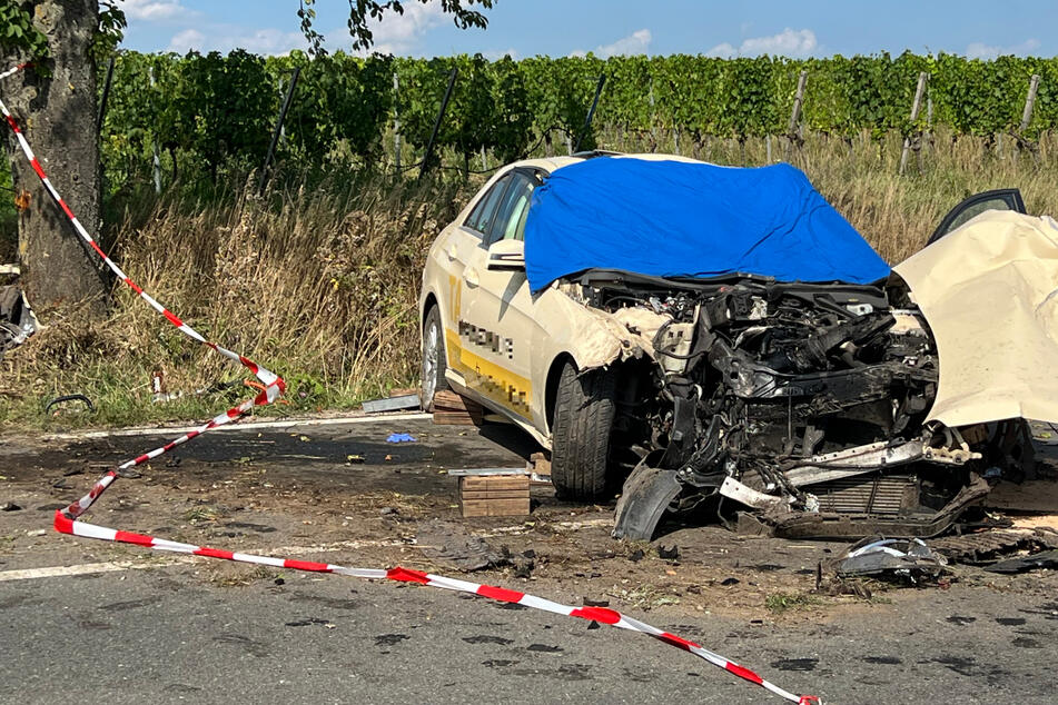 Unfall-Drama in Unterfranken: Junger Taxi-Fahrgast (†18) tot!
