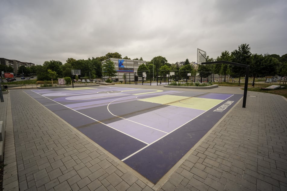 Der Konkordiapark in Chemnitz: Hier wurde in der Nacht auf Freitag ein junger Mann (20) ausgeraubt.