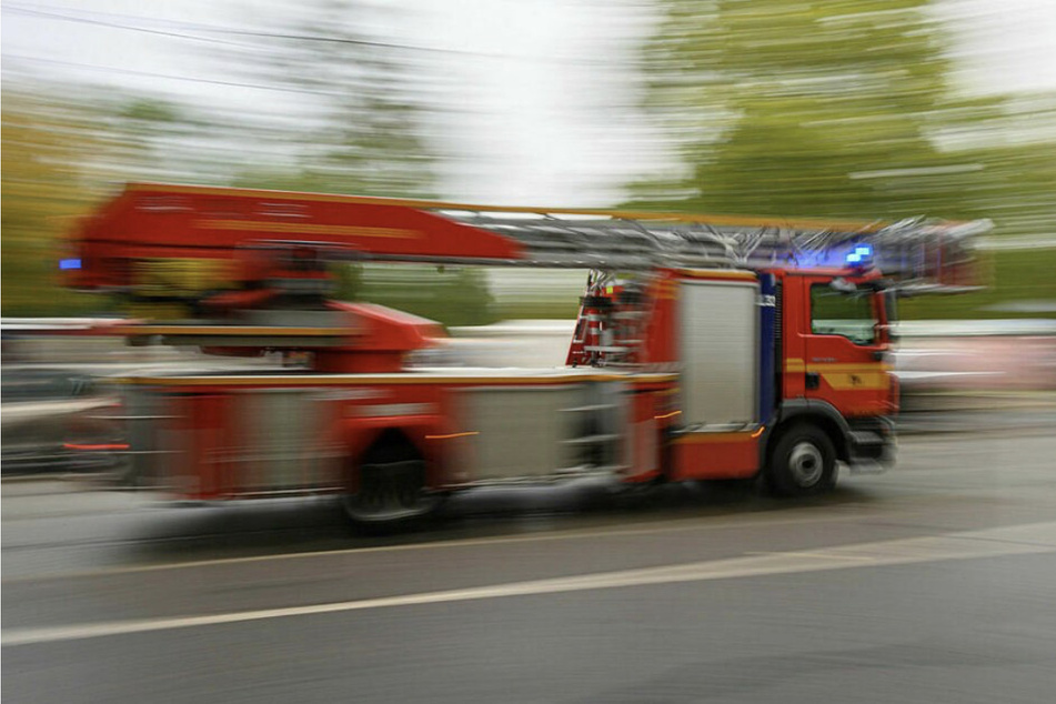 Die Feuerwehr konnte beide Brände löschen. (Symbolbild)