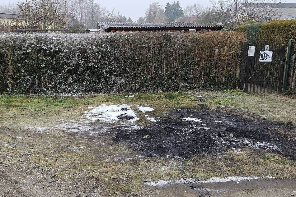 In der Sternenstraße fackelte ein Transporter ab.