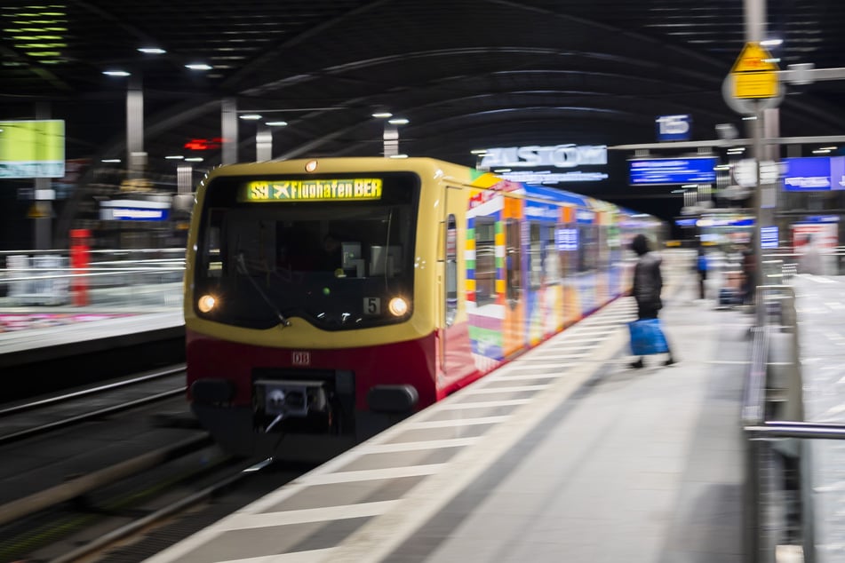 Die Berliner S-Bahnen sind vom Warnstreik im ÖPNV nicht betroffen.