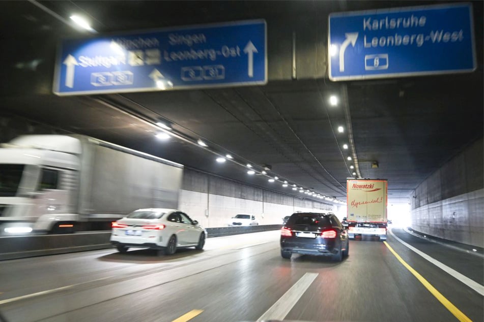 Der Engelbergtunnel auf der A81 bei Leonberg ist wieder teilweise befahrbar.