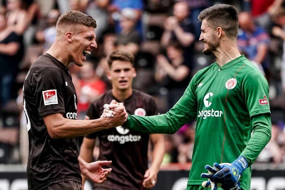Jakov Medic (22, links) und Nikola Vasilj (25) überzeugten in ihren ersten Spielen für den FC St. Pauli