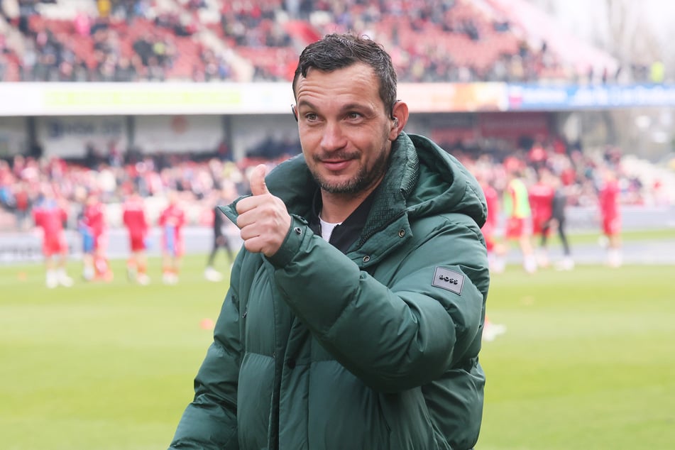 Vereinsikone Daniel Ziebig (43) rückt vom U17-Trainer in die A-Junioren auf.