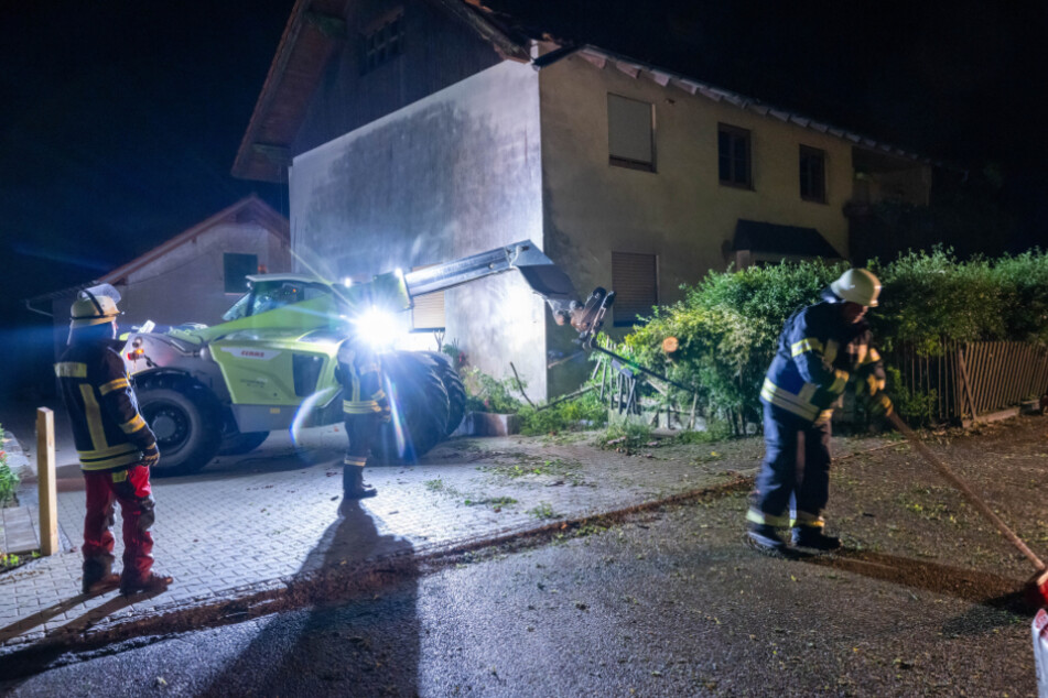 Schwere Gewitter in Bayern sorgen für Chaos: Rettungskräfte im Dauereinsatz