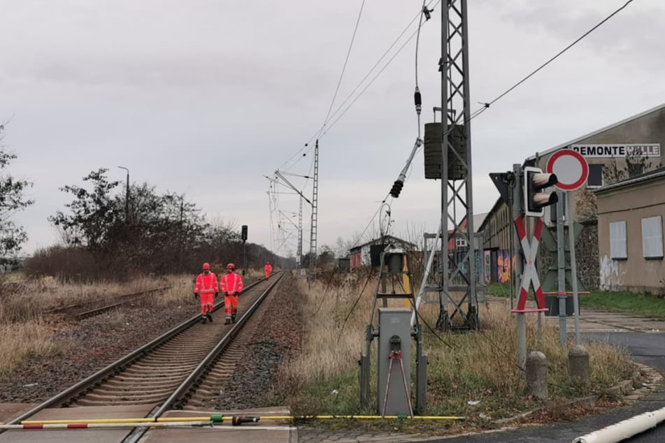 Nichts geht mehr: Zwischen Großenhain und Ruhland kam der Bahnverkehr zum Erliegen.