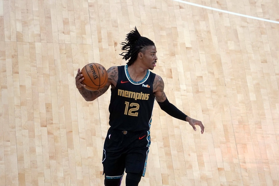 Ja Morant scored 35 points in the Grizllies' big win over the Warriors on Friday night