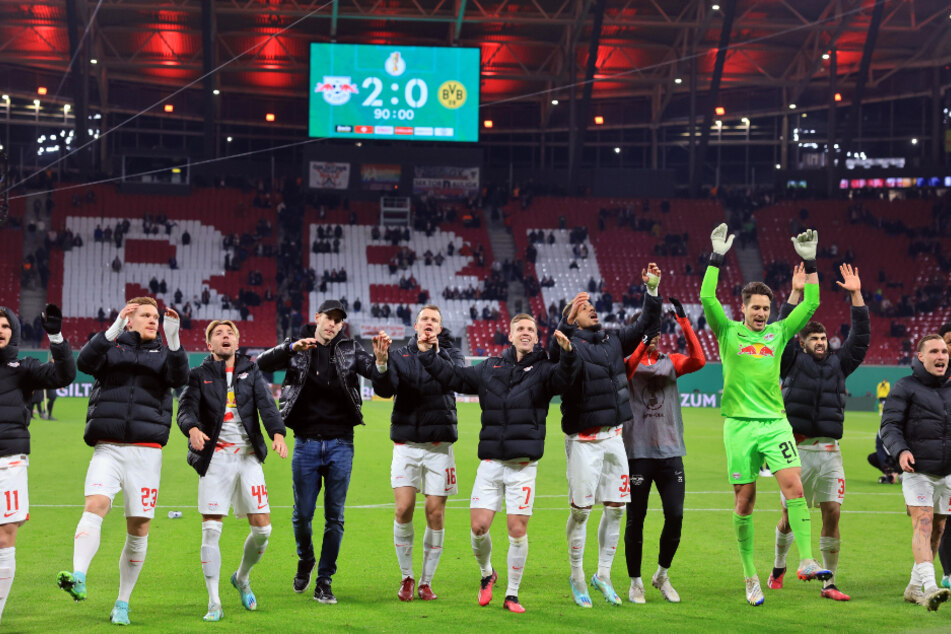 Nach drei Pflichtspiel-Niederlagen in Folge konnten sich die Leipziger nach dem Pokal-Kracher endlich wieder feiern lassen.