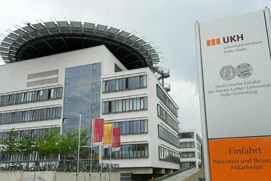 Am Uniklinikum wurden 38 Menschen positiv auf Corona getestet.