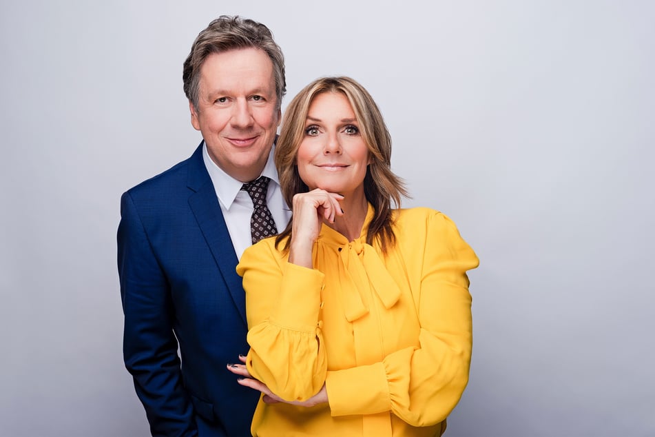 Jörg Kachelmann (61) und Kim Fisher (50) moderierten das Riverboat live im Studio.
