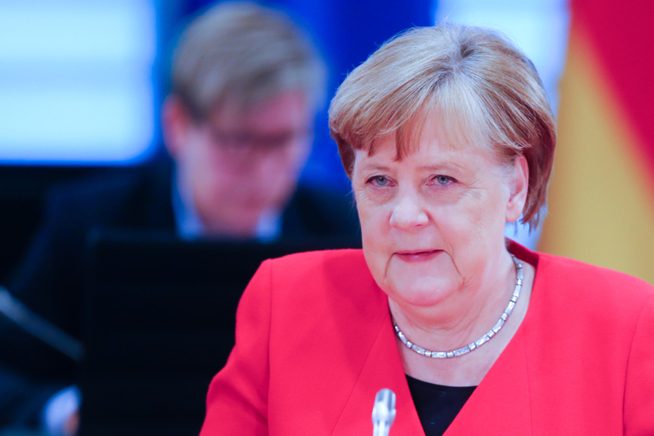Kanzlerin Merkel betont Notwendigkeit weiterer Kontaktbeschränkungen