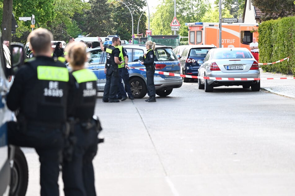 Berlin: Schüsse aus fahrendem Auto: Fußgänger tödlich getroffen