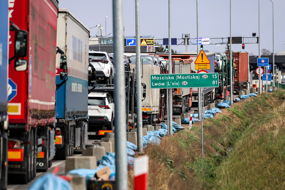 Die polnischen Transportunternehmer protestieren gegen die günstigere Konkurrenz aus der Ukraine.