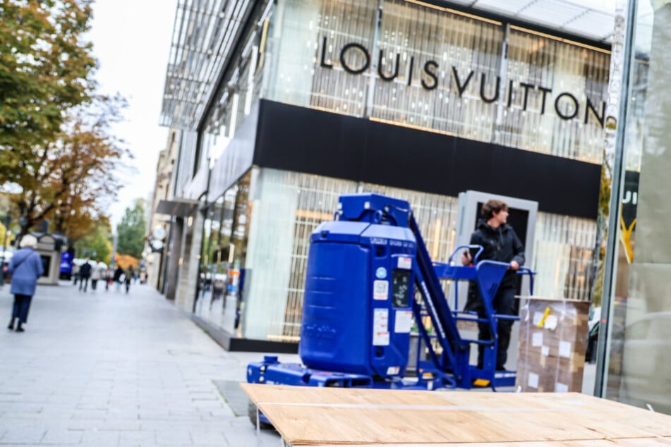 Wegen Ankündigung von "Gen Z regelt": Luxus-Shops verbarrikadieren Schaufenster