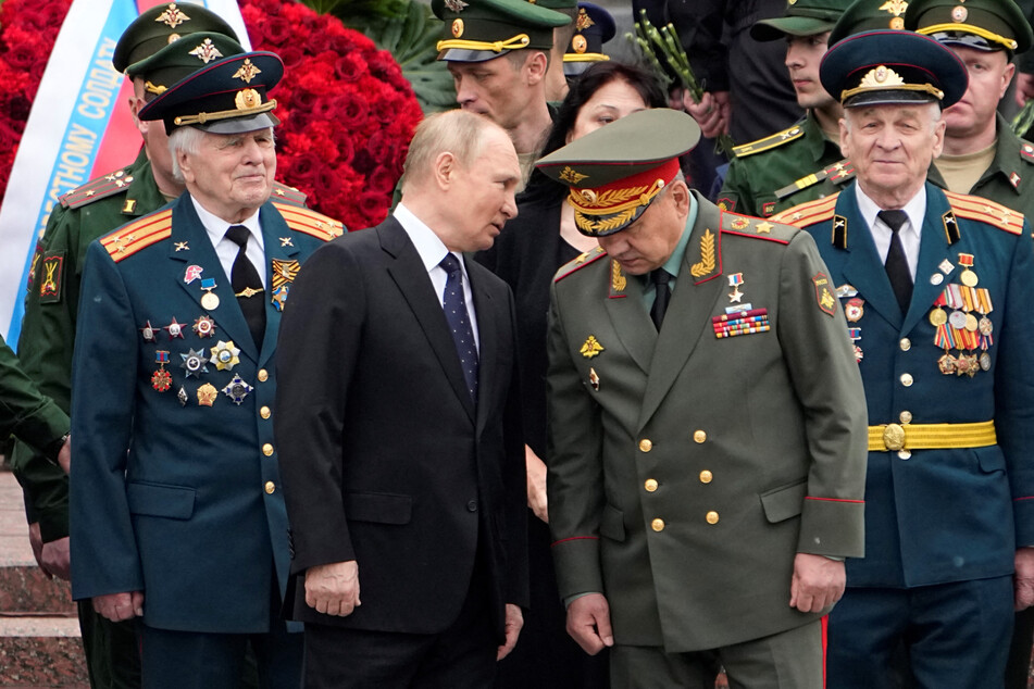 Putin (69) soll sechs Kommandeure seit Beginn der Invasion gefeuert haben.