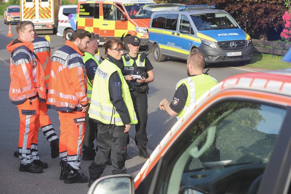 Bei dem Unfall wurden zwei Personen verletzt.