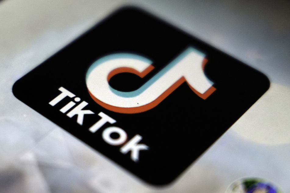 Nach einer Gesetzesänderung in Russland hat TikTok seine Dienste in dem Land eingeschränkt.