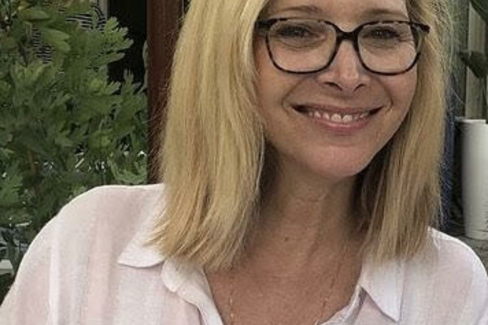 Lisa Kudrow rejoined her former cast mates for the first time in 20 years for the Friends reunion.