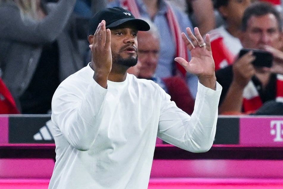 Coach Vincent Kompany (39) sieht sich und seine Mannen vom FC Bayern nicht in einer Außenseiterrolle.