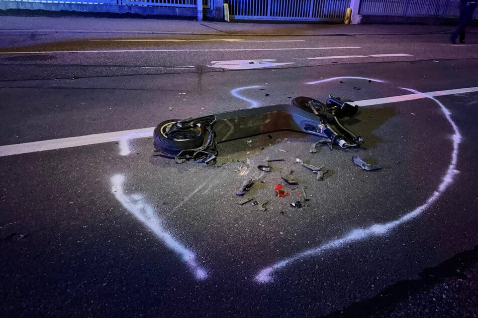 Für den E-Scooter-Fahrer kam jede Hilfe zu spät.