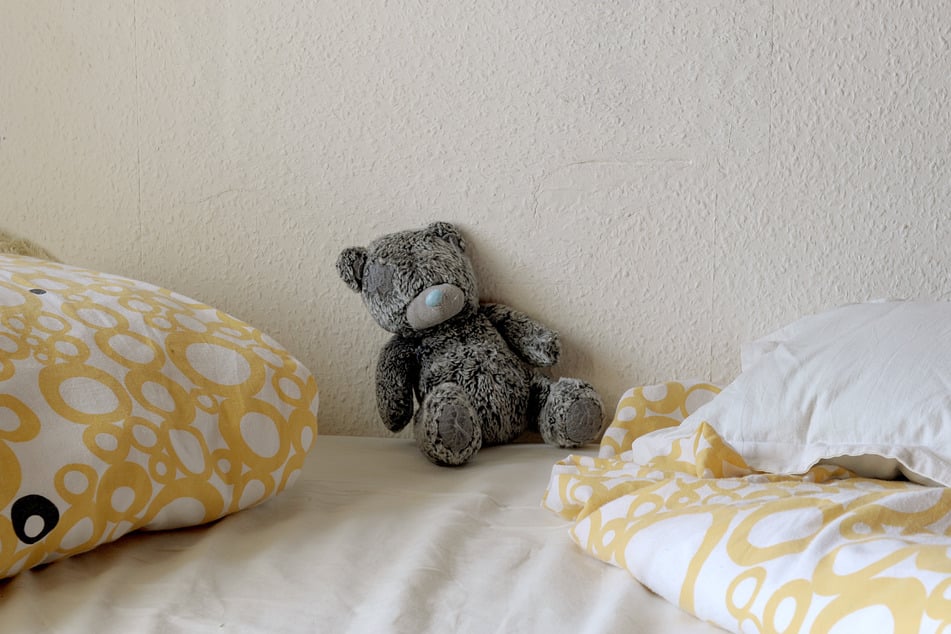 Kostenlos bei den Eltern wohnen kann für junge Erwachsene teuer werden. (Symbolbild)