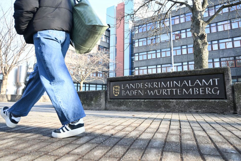 Hilfe statt Handschellen: LKA besucht junge Rechtsextreme direkt zu Hause