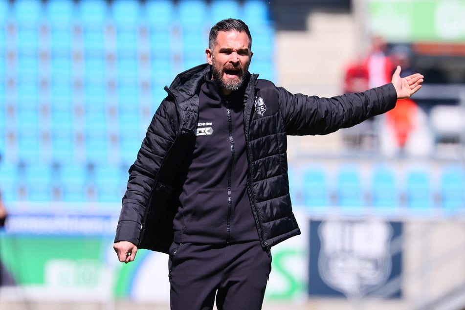 CFC-Trainer Benjamin Duda (37) startet mit seiner Mannschaft Mitte Juni in die Sommer-Vorbereitung.