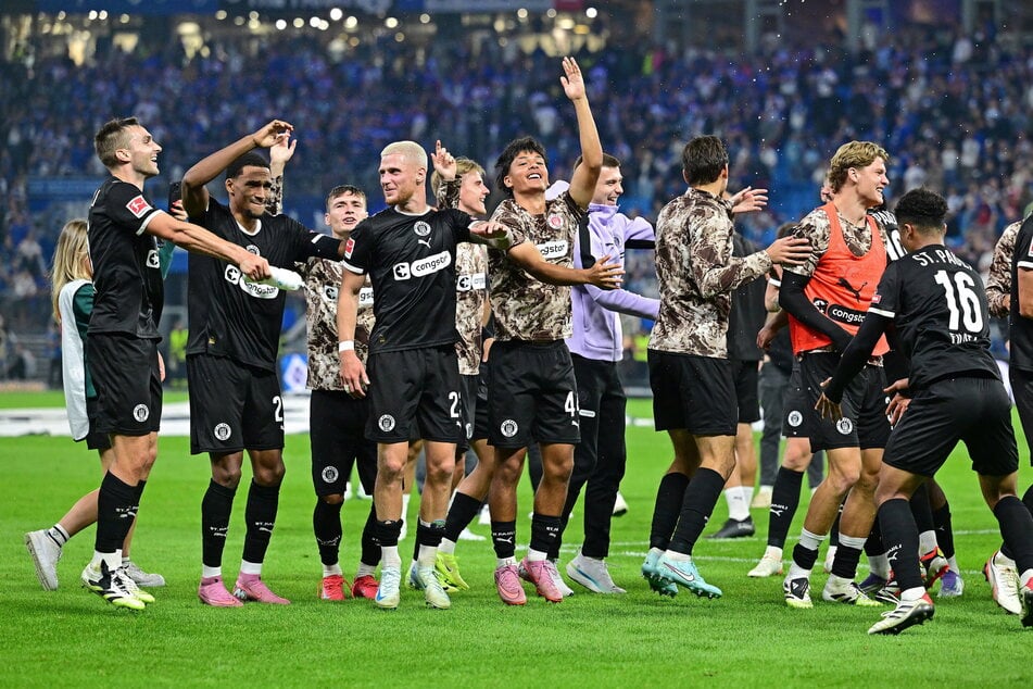 Das Hinspiel im vergangenen August entschied ein dominantes St. Pauli im Volksparkstadion mit 2:0 für sich.
