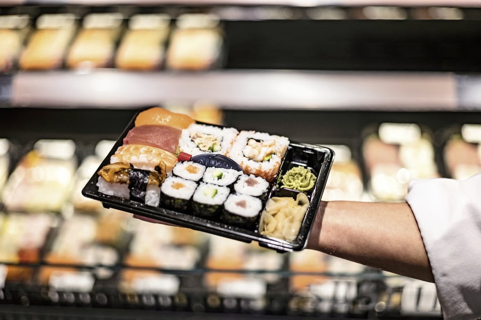 Frische Sushiplatte to go.